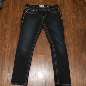 Daytrip Skinny Jeans Dark Wash size 33